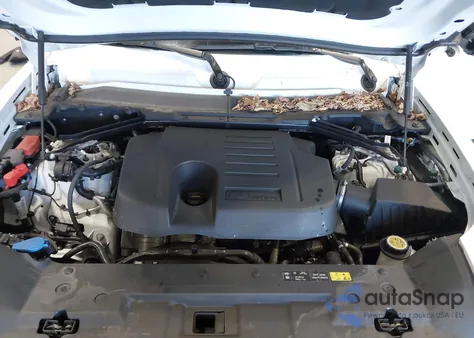 2024 Land Rover Defender 110 P400 S from USA, damaged, VIN SALEJ7EU1R2263874